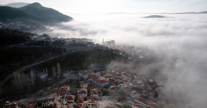 MENTEŞE'DE SİS DENİZİ MEST ETTİ