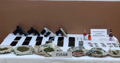 METRUK EVDEKİ UYUŞTURUCU BASKININDA 190 GRAM ESRAR ELE GEÇİRİLDİ