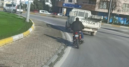 POLİSİN DİKKATİ İLE SAHTE PLAKALI MOTOSİKLET ELE GEÇİRİLDİ