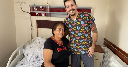 TRAVERTENDE DÜŞTÜ, HASTANELİK OLDU