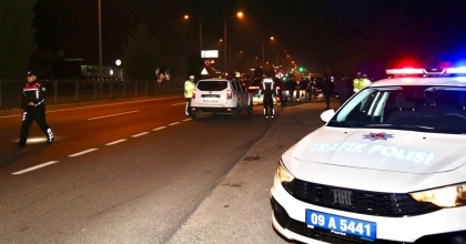 AYDIN’DA SON 5 GÜNDE 2 BİN SÜRÜCÜ CEZADAN KAÇAMADI