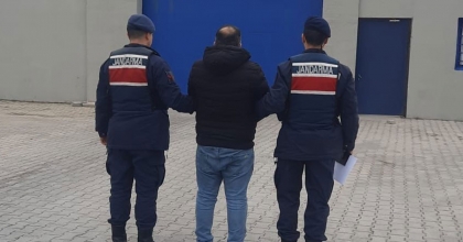 5 YIL HAPİS CEZASI OLAN ŞAHIS PİRİNÇ SATARKEN YAKALANDI