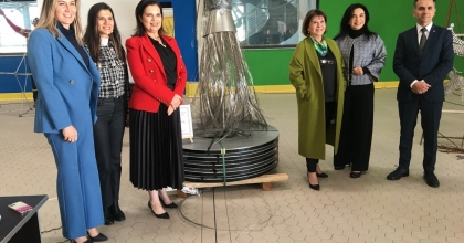 DEPREMZEDE ÇOCUKLAR İÇİN SERGİ