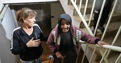 DEPREMDEN KURTULMUŞTU ŞİMDİ DE SELE YAKALANDI