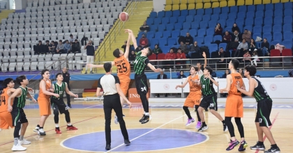 BASKETBOL U-14 İKİNCİ BÖLGE ŞAMPİYONASI AFYONKARAHİSAR’DA BAŞLADI