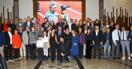 BODRUM GAZETECİLER CEMİYETİ'NİN GECESİNDE ZEKİ MÜREN UNUTULMADI