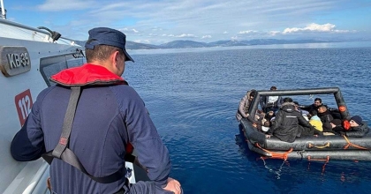 CAN SALLARINA BİNDİRİP DENİZİN ORTASINA BIRAKTILAR  