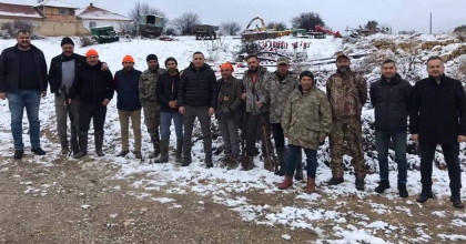 DİNAR’DA DOMUZLARA KARŞI SÜREK AVI BAŞLATILDI  