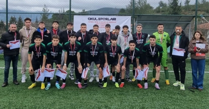 EKOBİLİM KOLEJİ YARI FİNALDE