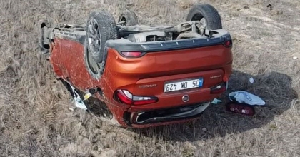 KONTROLDEN ÇIKAN OTOMOBİL 10 METRELİK ŞARAMPOLE YUVARLANDI