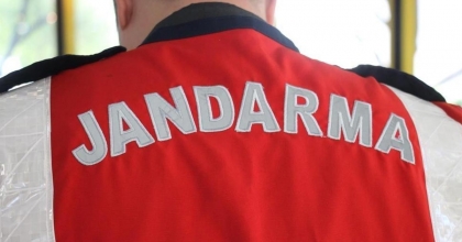 KUŞADASI'NDAKİ KABLO HIRSIZLARI JANDARMAYA TAKILDI  