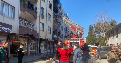 MANİSA’DA ÇIKAN EV YANGININDA GENÇ KIZ HAYATINI KAYBETTİ