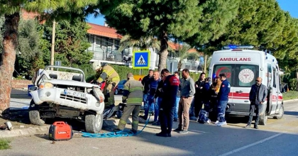 MICIRA KAPILAN ARAÇ 18 METRE SÜRÜKLENDİ, GENÇ SÜRÜCÜ FECİ ŞEKİLDE ÖLDÜ