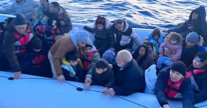 MUĞLA'DA 88 DÜZENSİZ GÖÇMEN YAKALANDI, 47'Sİ KURTARILDI  