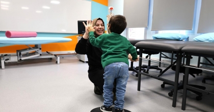 OĞLU İÇİN YENİDEN ÜNİVERSİTELİ OLDU  