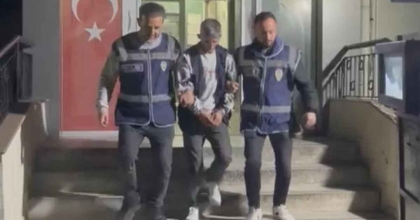 ÖLDÜRÜLÜP BOŞ ARAZİYE GÖMÜLEN ADAMIN KATİL ZANLISI İZMİR'DE YAKALANDI  