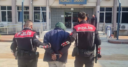 SAHTE KİMLİKLE YAKALANAN ŞAHSIN OYUNUNU AYDIN POLİSİ BOZDU