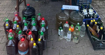 ŞEHZADELER'DE JANDARMADAN KAÇAK ŞARAP OPERASYONU