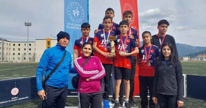 SEYDİKEMER’DEKİ OKULLAR ATLETİZM YARIŞMASINDA BAŞARILI OLDU  