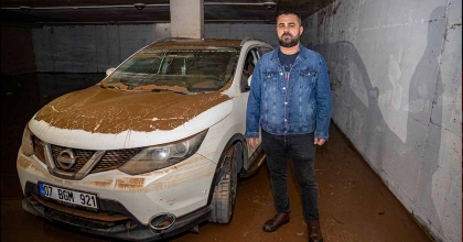 SU DOLU OTOPARKA İNEN VATANDAŞ GÖRDÜĞÜ MANZARAYA İNANAMADI