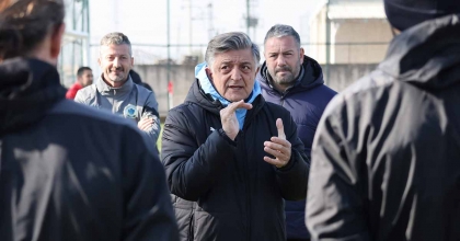 YILMAZ VURAL YÖNETİMİNDEKİ MENEMEN FK, DÜŞÜŞE GEÇTİ  