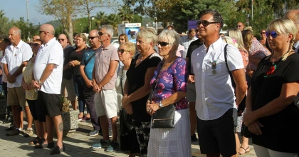 TÜRKİYE'DE YERLEŞİK YABANCI NÜFUS AZALIYOR  