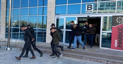 UŞAK'TAKİ UYUŞTURUCU OPERASYONUNDA 12 KİŞİ TUTUKLANDI  