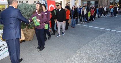 ORMAN HAFTASINDA 5 BİN 500 FİDAN DAĞITILDI