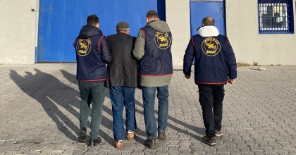 5 YILDIR KAÇAN 74 YAŞINDAKİ CİNAYET ŞÜPHELİSİ YAKALANDI