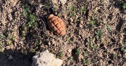 AFYONKARAHİSAR’DA PATLAMAMIŞ EL BOMBASI BULUNDU