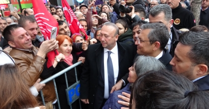 ÖZGÜR ÖZEL UŞAK ADAYLARINA OY İSTEDİ