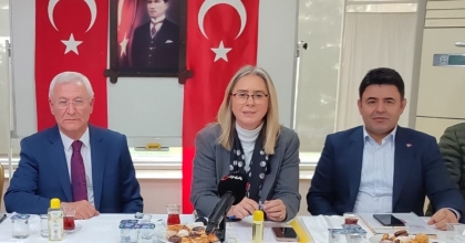 BAKAN YARDIMCISI POYRAZ TAKSİCİLERLE BİRARAYA GELDİ