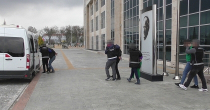 UYUŞTURUCU TACİRİ 4 KİŞİ TUTUKLANDI