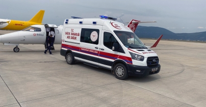 AMBULANS UÇAK 2 GÜNLÜK BEBEK İÇİN HAVALANDI