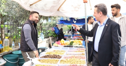  EFELER BELEDİYE BAŞKAN ADAYI YETİŞTİN'DEN PAZAR ZİYARETİ   