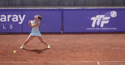ZEYNEP SÖNMEZ ÇEYREK FİNALDE