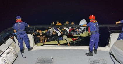 34 DÜZENSİZ GÖÇMEN YAKALANDI