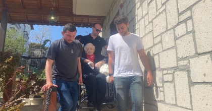 101 YAŞINDA SANDIĞA GİTTİ