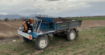 TÜFEKLE BİR KİŞİYİ VURUP KAÇAN ŞAHIS PATPAT İLE KAÇARKEN TARLADA YAKALANDI