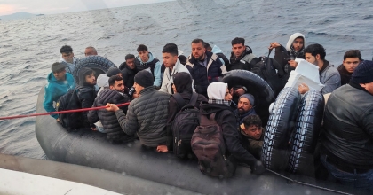 BODRUM'DA 100 DÜZENSİZ GÖÇMEN KARAYA ÇIKARILDI