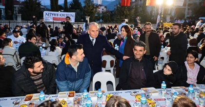 BÜYÜKŞEHİR İLE GÖNÜL SOFRASI ZEYTİNKÖY’DE KURULDU