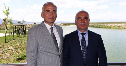 ZOLAN: ÇARDAK KABUĞUNU KIRIYOR