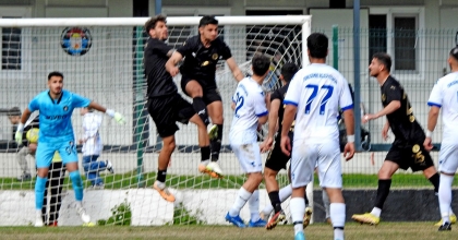 ÇEŞME BELEDİYESPOR YENİDEN LİDER