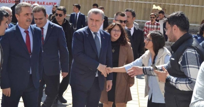 GENÇLİK VE SPOR BAKANI BAK: 