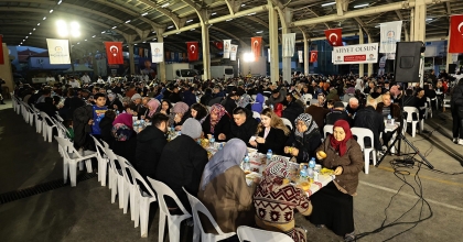 İFTAR SOFRASI KARŞIYAKA’YA KURULDU