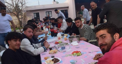 IRLIGANLISPOR’DAN FUTBOLCULARA MANGAL ZİYAFETİ