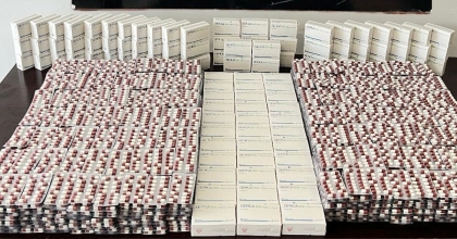 İZMİR’DE 23 BİNİ AŞKIN SENTETİK ECZA HAPI ELE GEÇİRİLDİ