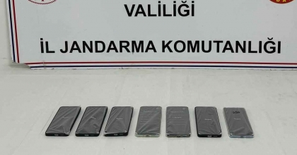 JANDARMA 175 BİN TL DEĞERİNDE KAÇAK CEP TELEFONU ELE GEÇİRDİ  