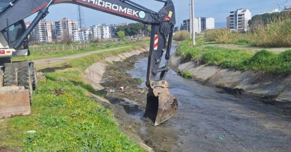 MASKİ’DEN KELİ MAHALLESİNDE DERE TEMİZLİĞİ