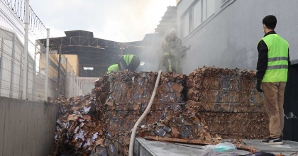 MATBAADA ÇIKAN YANGIN KORKUTTU